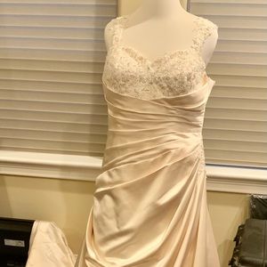 Cizzy Australia Satin Wedding Dress, Ivory, Size 16-18